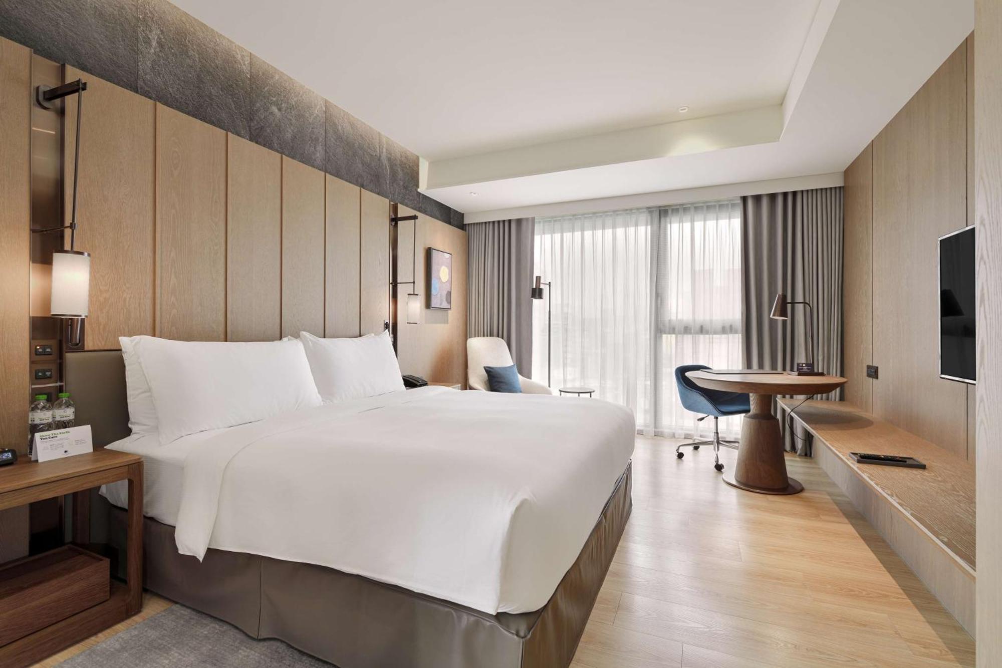 Doubletree By Hilton Taipei Zhongshan Екстер'єр фото