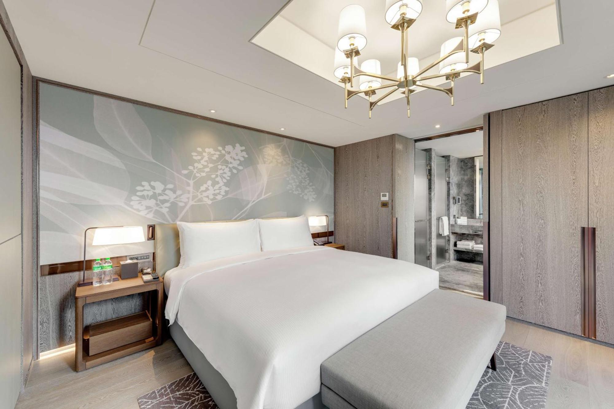 Doubletree By Hilton Taipei Zhongshan Екстер'єр фото