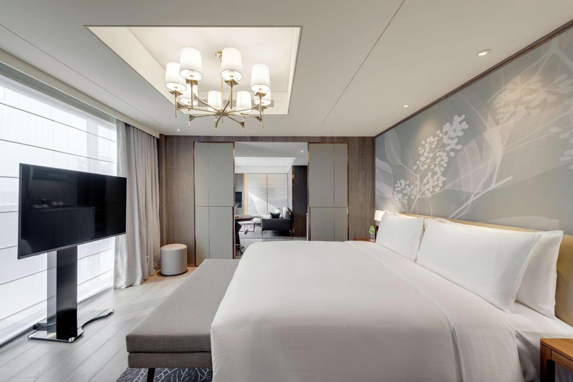 Doubletree By Hilton Taipei Zhongshan Екстер'єр фото