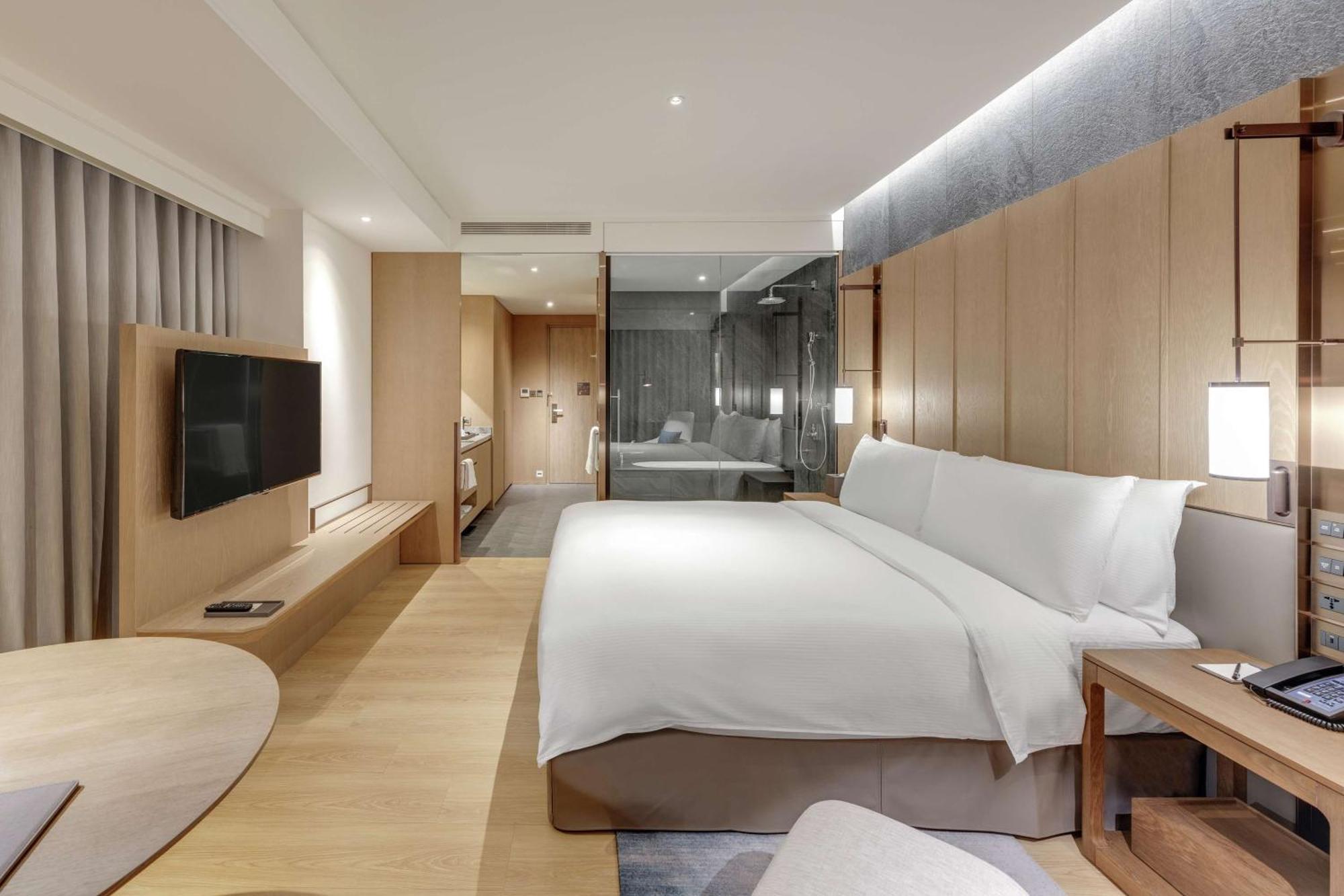 Doubletree By Hilton Taipei Zhongshan Екстер'єр фото