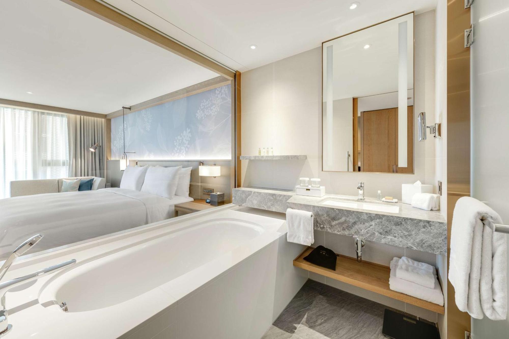 Doubletree By Hilton Taipei Zhongshan Екстер'єр фото
