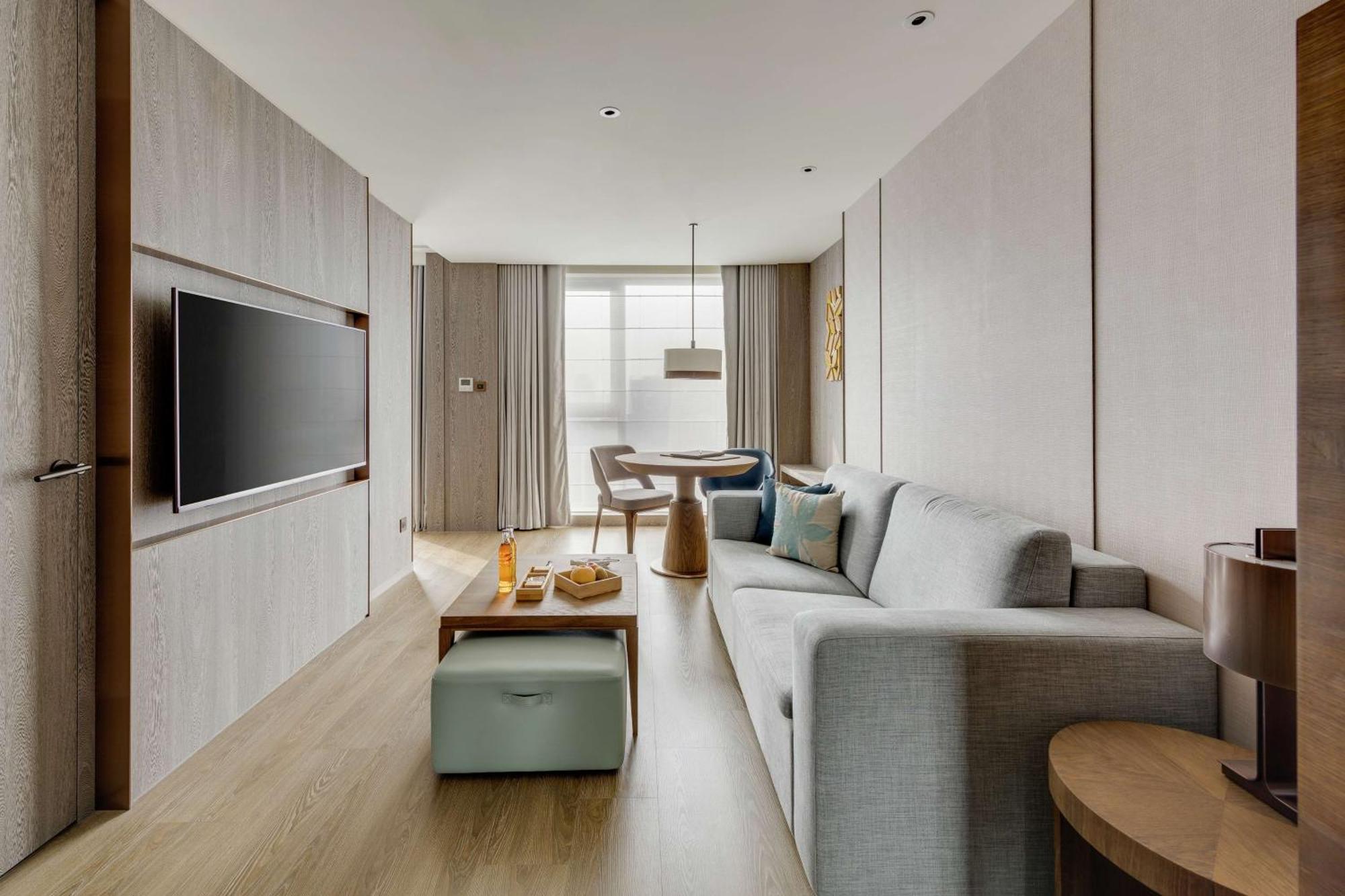 Doubletree By Hilton Taipei Zhongshan Екстер'єр фото